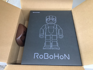 RoBoHoN(ロボホン)の梱包