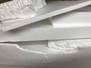 発泡スチロール 破損